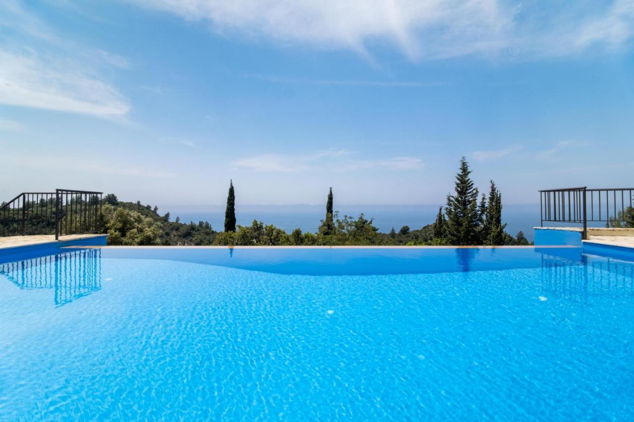 Sapphire Blue Villa Kalamítsi Eksteriør billede