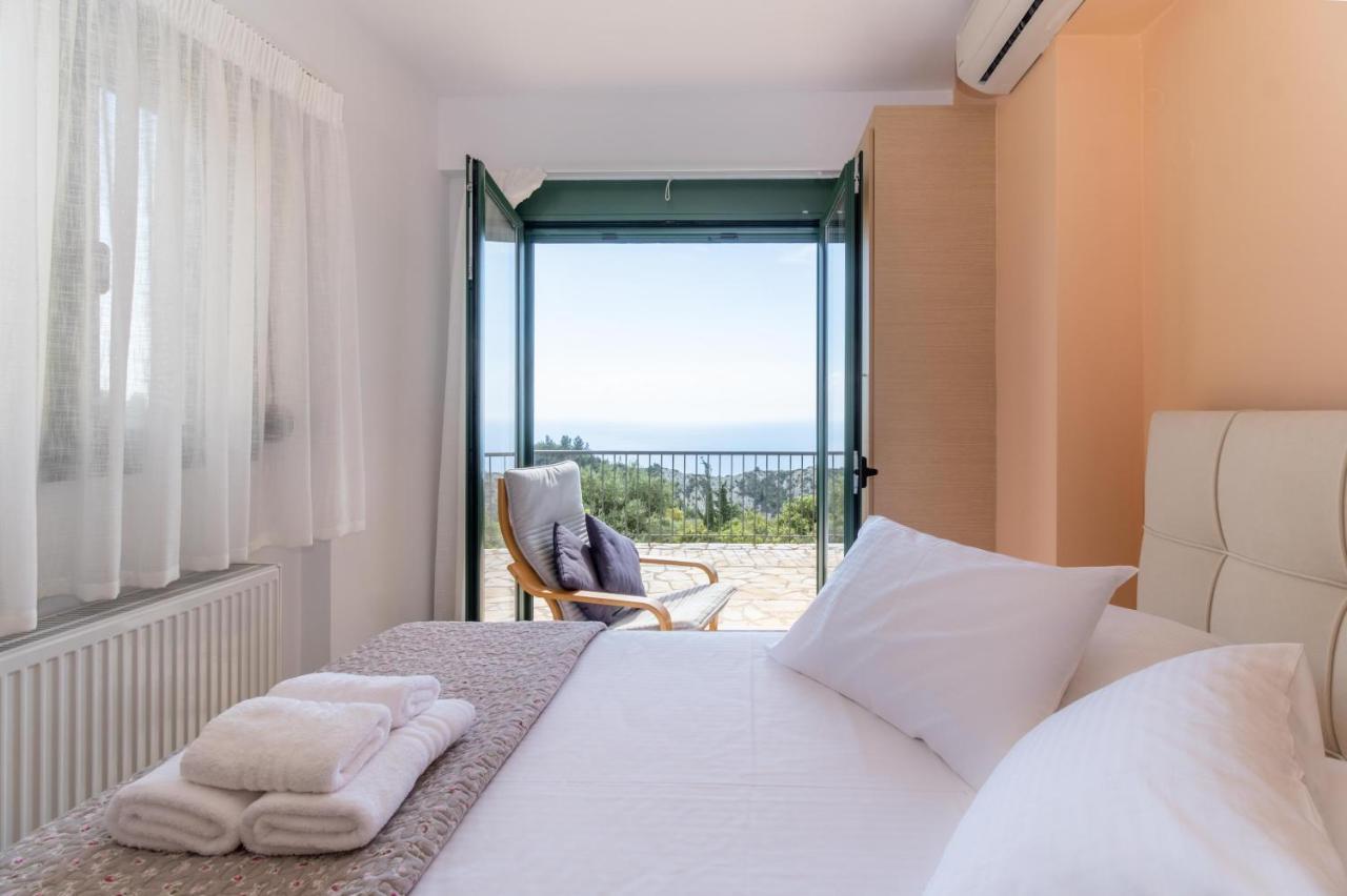 Sapphire Blue Villa Kalamítsi Eksteriør billede